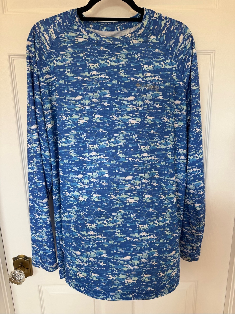 Columbia Long-Sleeve Blue Camo Performance Shirt
